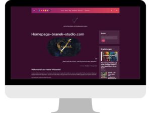 Kreatives Webdesign für ein Künstlerportfolio mit dunklen Farbtönen, goldenen Akzenten und Fokus auf Musik und persönliche Inhalte.